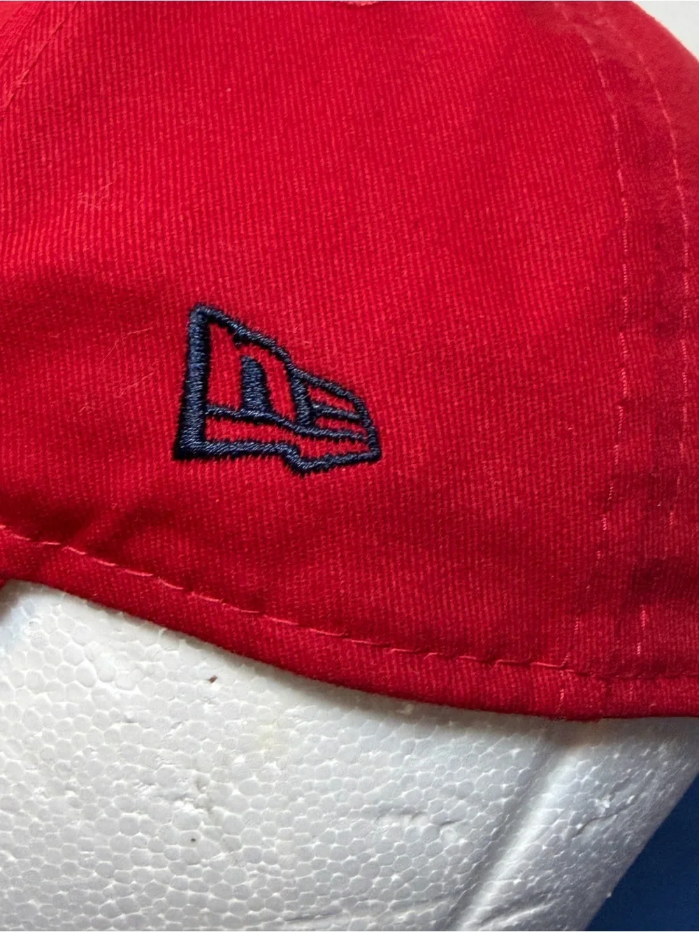 Genuine Merchandise Girl’s/Teens love & peace Official St. Louis Cardinals